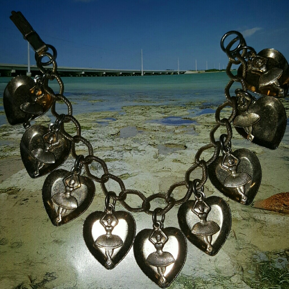 Rare Vintage dangle heart ballerina charm bracelet