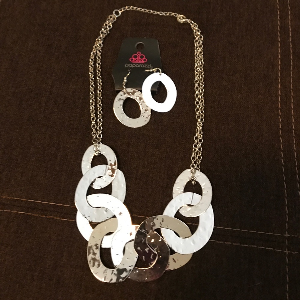 Necklace and earring set