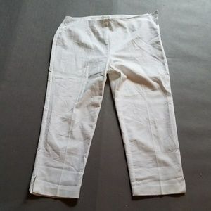 White crop pants