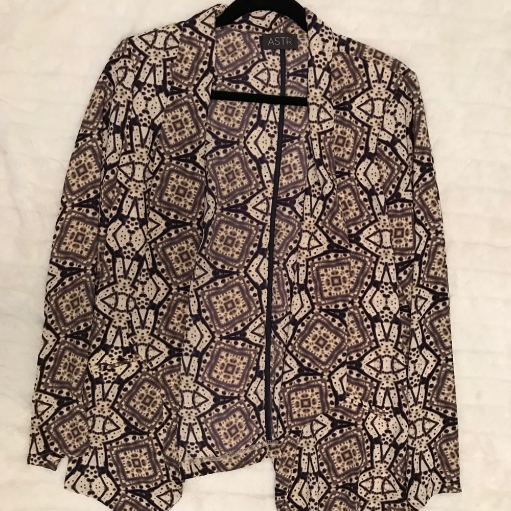 Nordstrom ASTR printed chiffon blazer