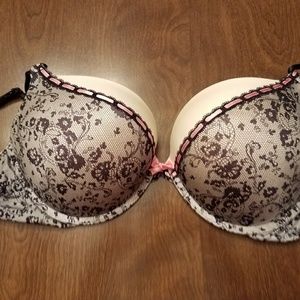 Victoria's secret bombshell bra Add 2 cups