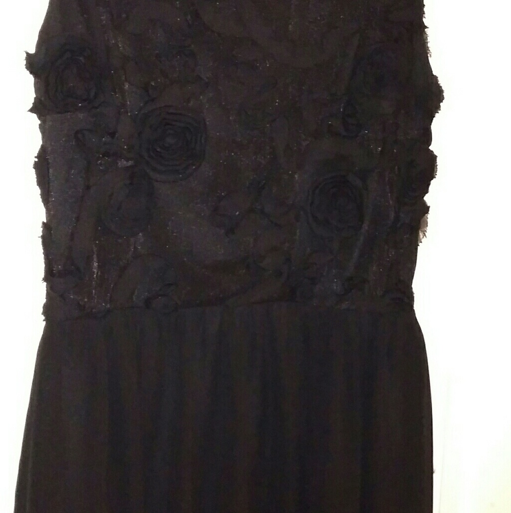 ENFOCUS STUDIOS black dress, swirled rose upper