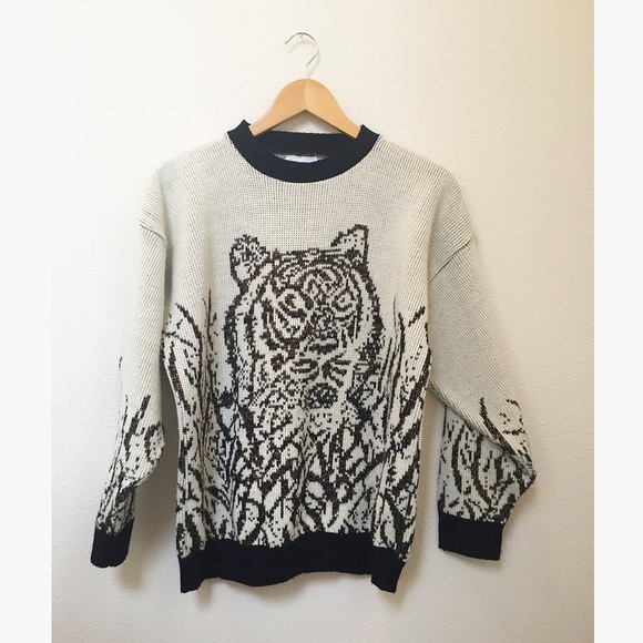 Vintage Sweaters - Vintage Tiger Metallic Boyfriend Sweater
