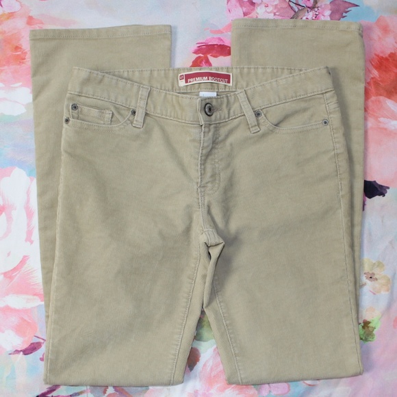 GAP Pants - NWOT Gap Tan Premium Bootcut Corduroy Pants Size 4