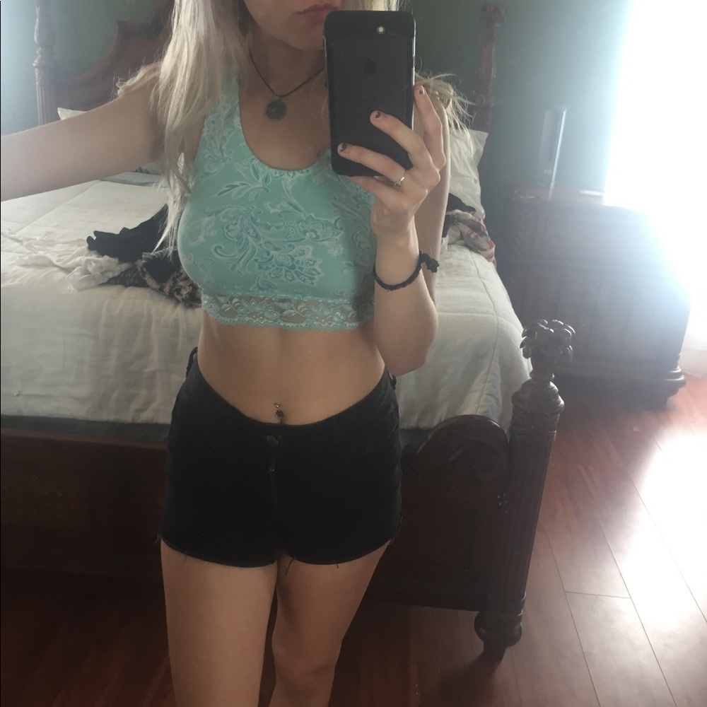 Tight Floral Hemmed CropTop