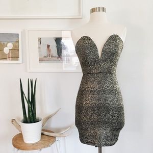 Size Small Deep V Heart Strapless Cocktail Dress