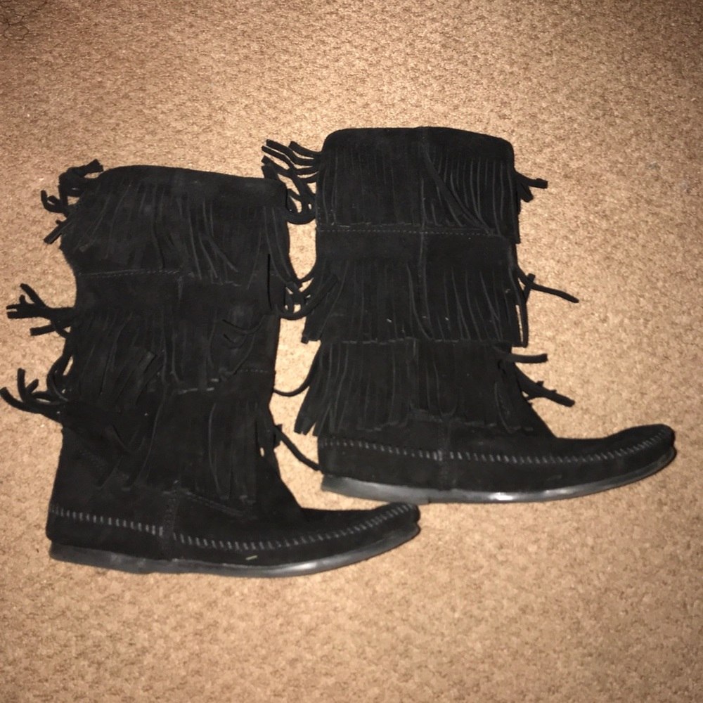 Black Minnetonka fringe boots