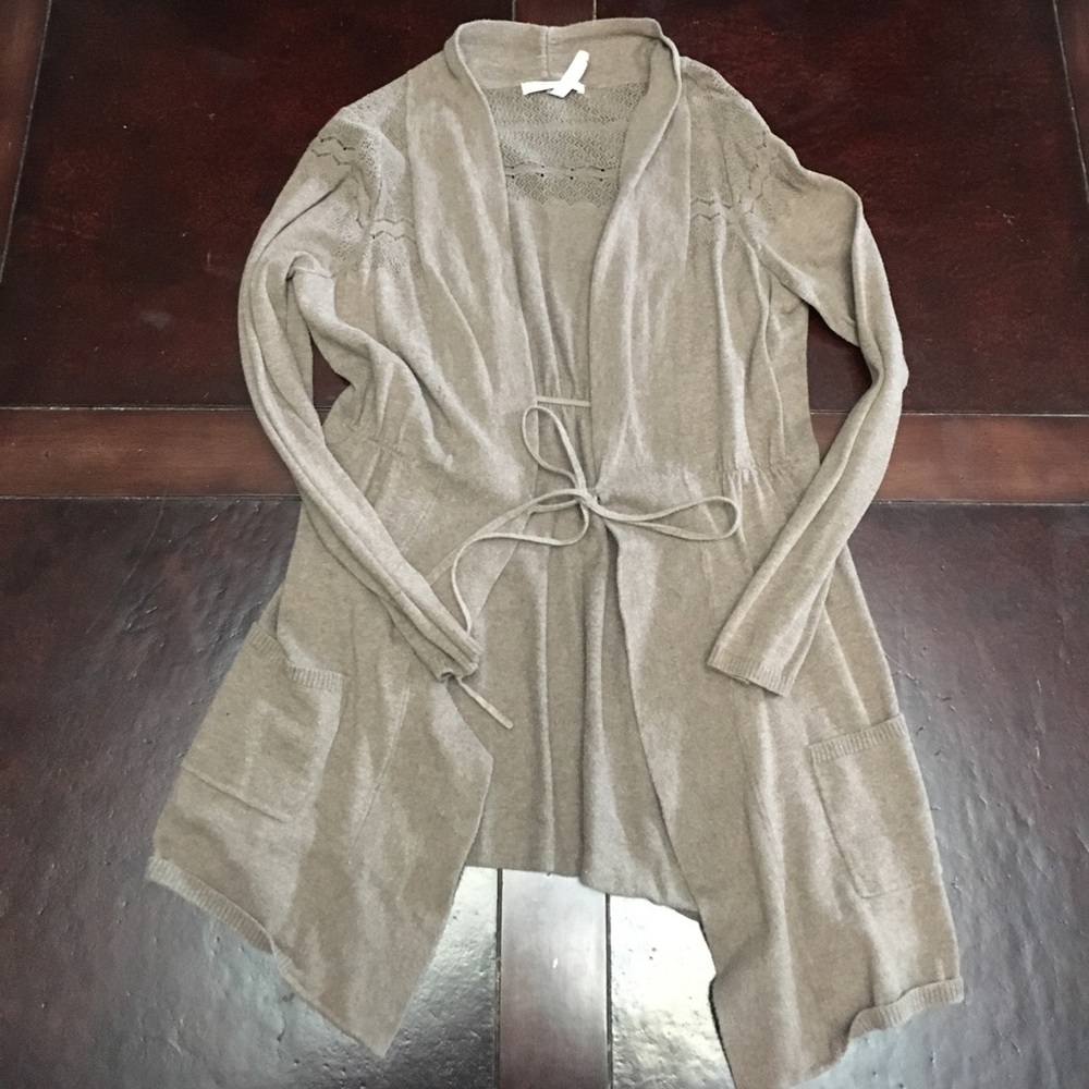 Cute Lightweight Taupe Maternity Cardigan - Small