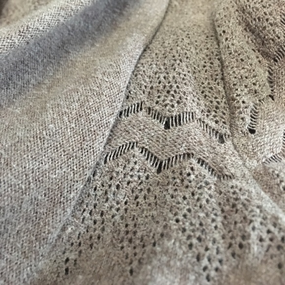 Cute Lightweight Taupe Maternity Cardigan - Small - Picture 3 of 5