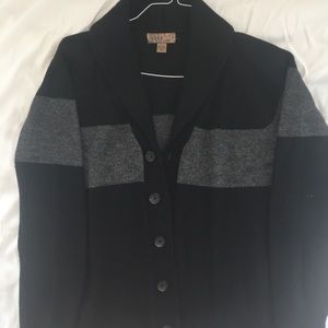 Button up- sweater