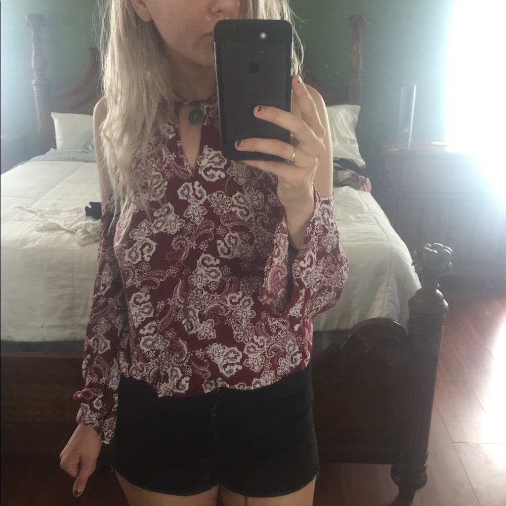 Flowy OpenShoulder LongSleeve Flowy Top