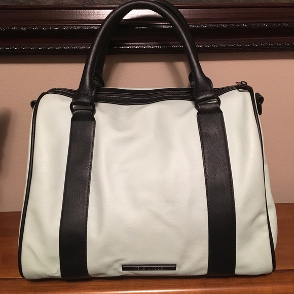Steve Madden Handbags - Steve Madden bag