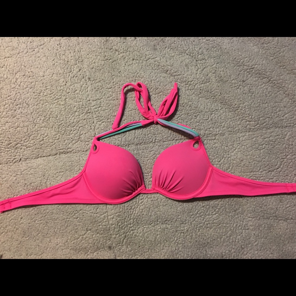 32B Push-up Victoria's Secret bikini top