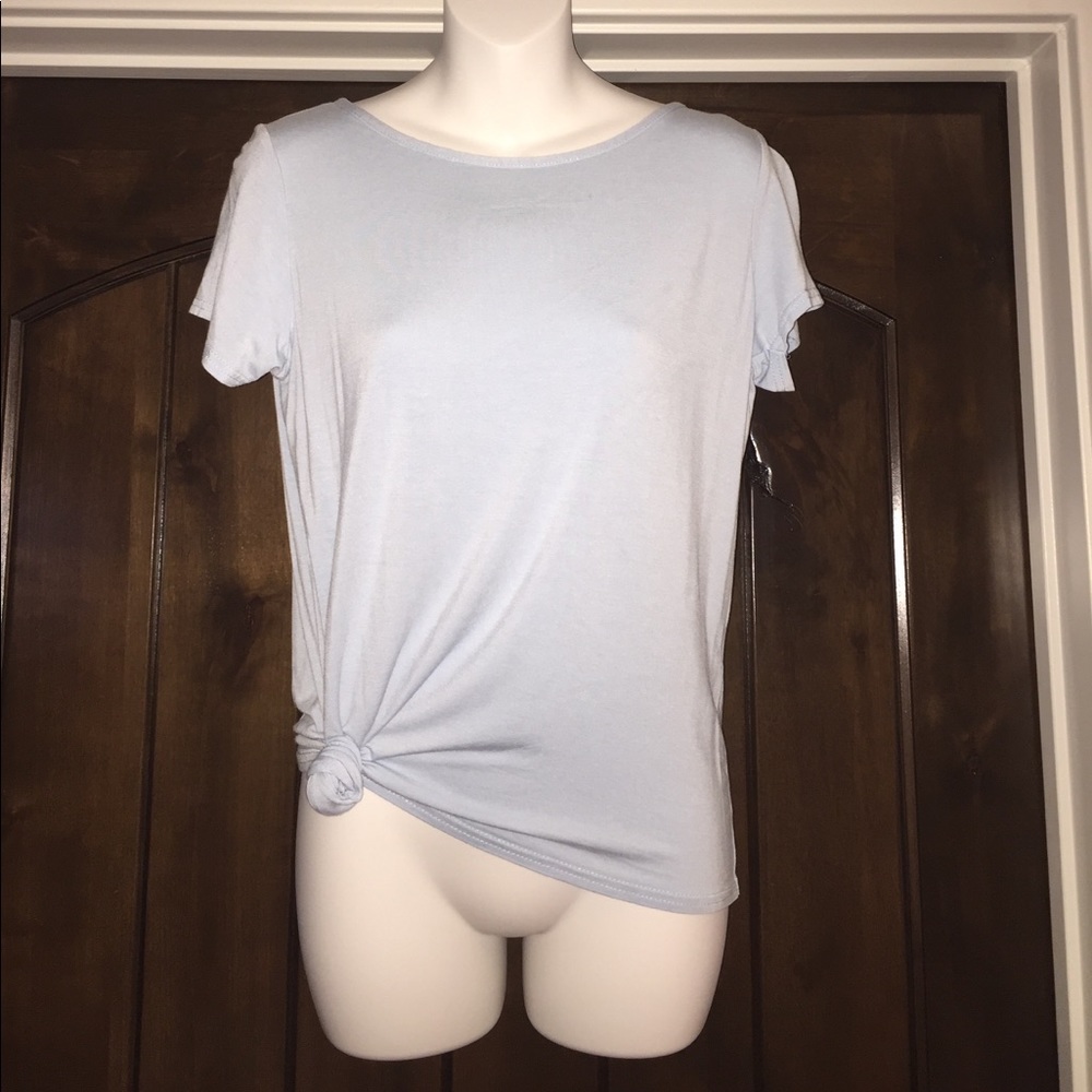 Open back short sleeved tee light blue