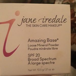 Jan Iredale loose mineral powder