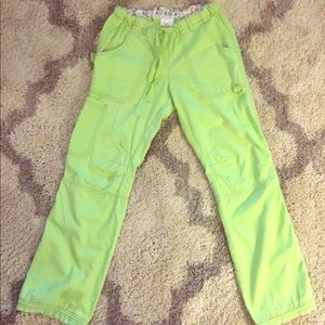 🥝Koi Scrub pants🥝