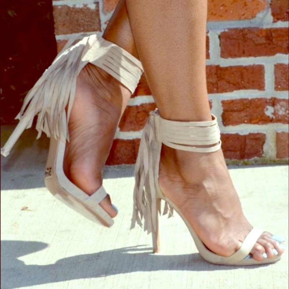Fringe shoe size 8