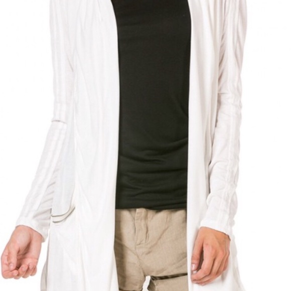 Hooded long sleeved jacket - Picture 3 of 3