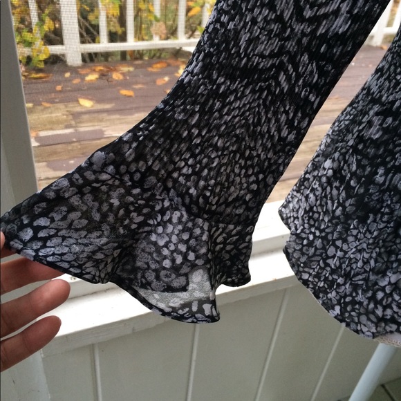 Animal print blouse - Picture 2 of 5