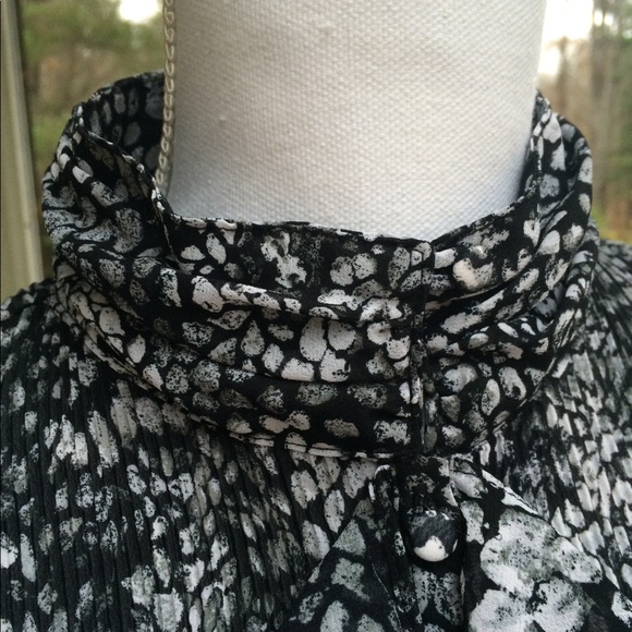 Animal print blouse - Picture 5 of 5