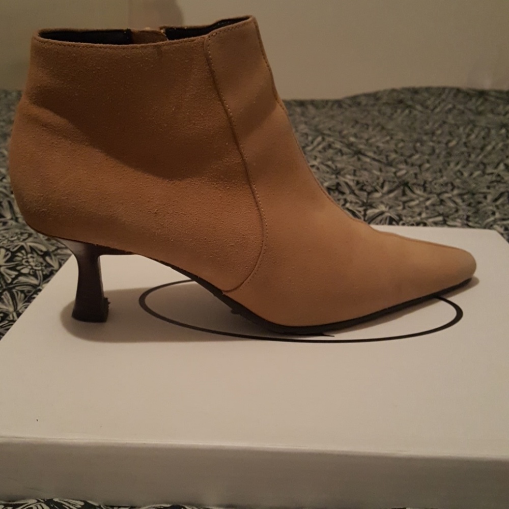 Pazzo ankle  bootie