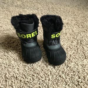 Size 5 baby/toddler Sorel snow boots