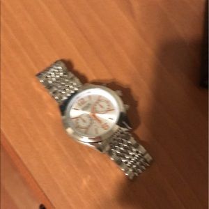 Meet your Posher, Derrick