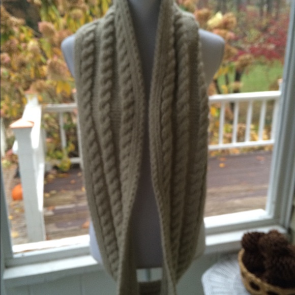 Cable infinity scarf - Picture 2 of 4