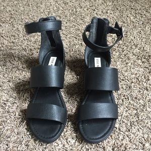 Steve Madden Black Two Strap Sandals