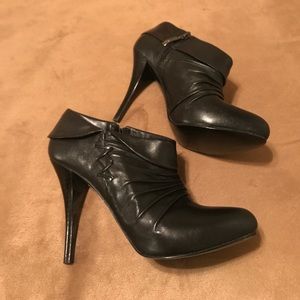 Guess Heel Booties