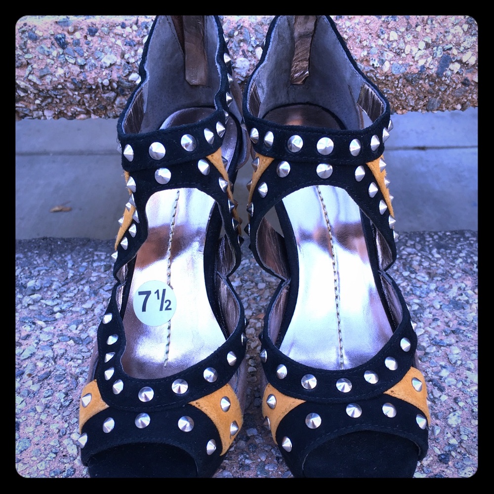 Sexy Dolce Vita Heels
