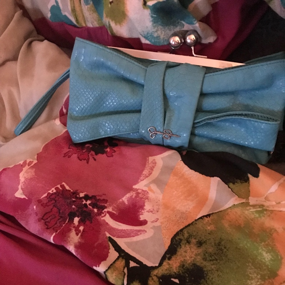 Purse - Picture 2 of 5