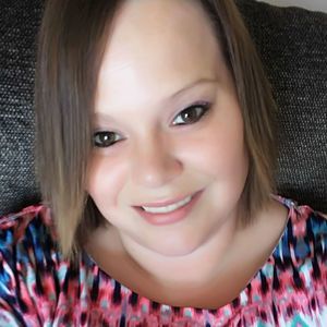 Meet your Posher, Kelli