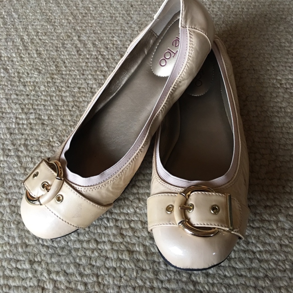 Me Too cream flats size 9M