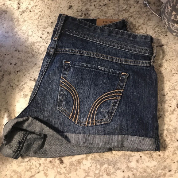 Hollister Pants - Hollister shorts size 9 (SOLD)