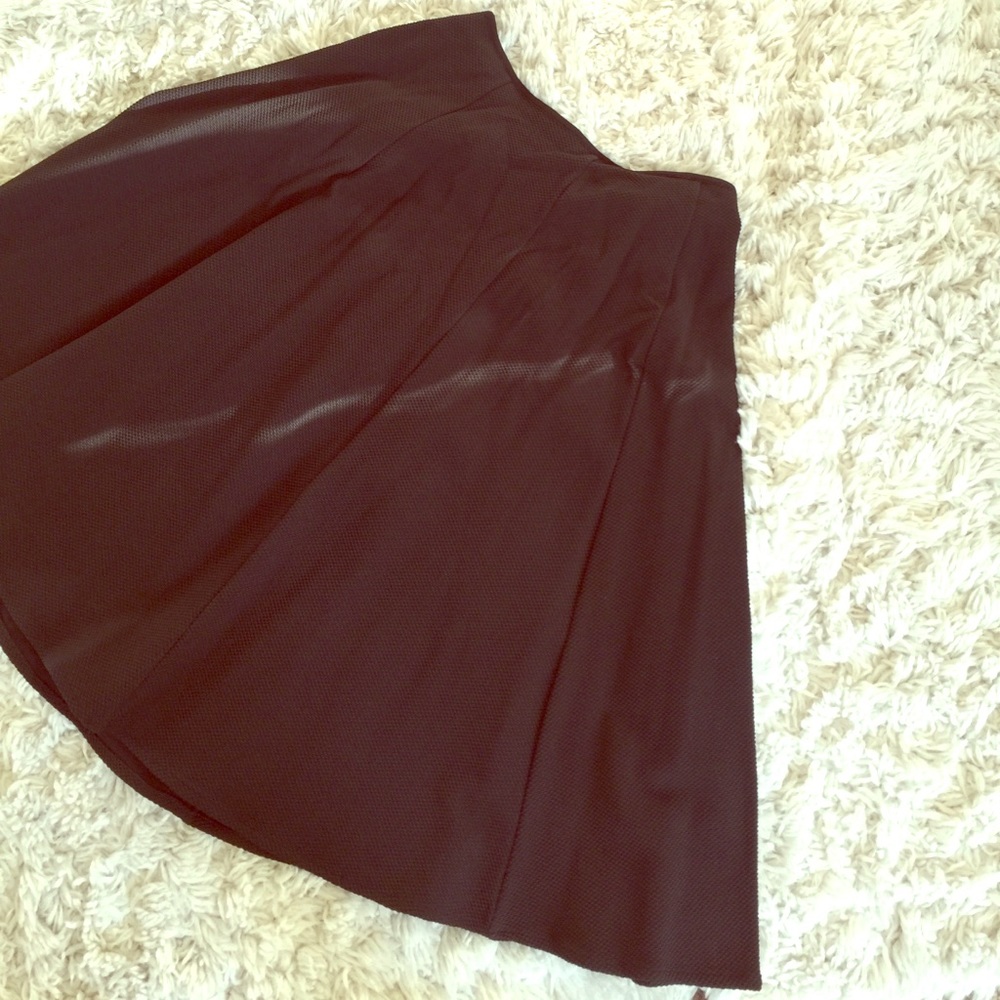 💃🏾Flared black skirt 💃🏾