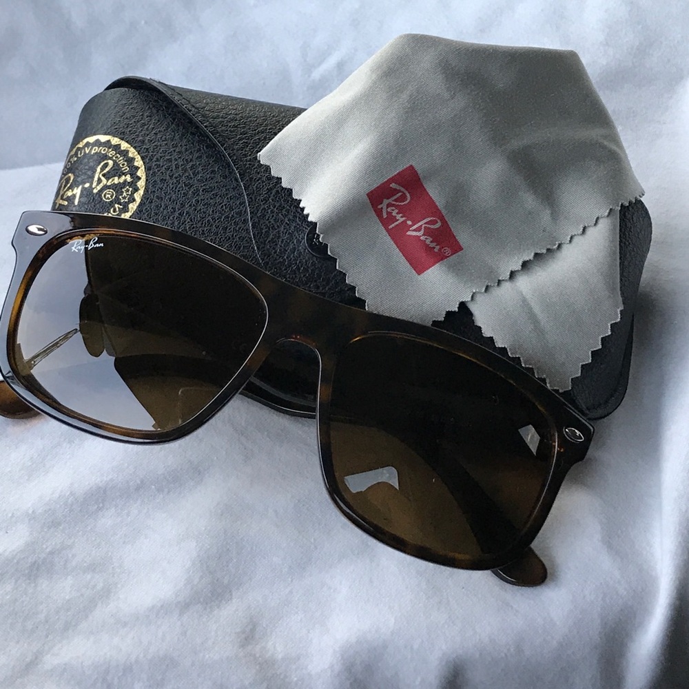 Ray Ban RB4226