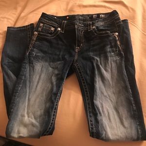 Miss Me Mid-Rise easy skinny jeans