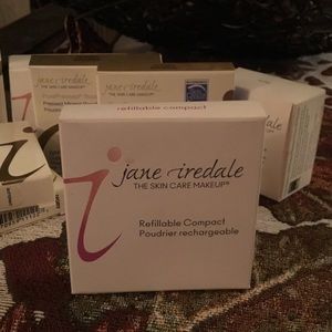 Jane iredale refillable compact