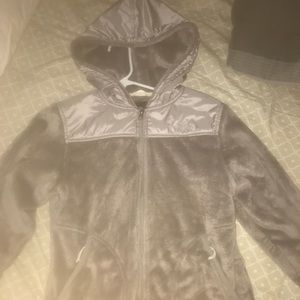 Women’s north face.