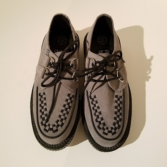 T.U.K Shoes - TUK NWOT Suede Unisex Viva Low Creeper Platforms