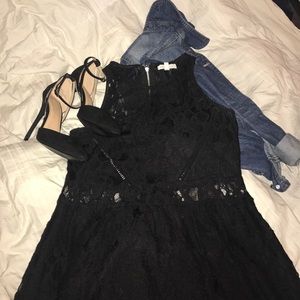 SOCIALITE BLACK LACE DRESS