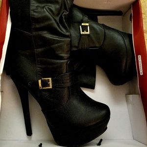 Liliana Knee Boots