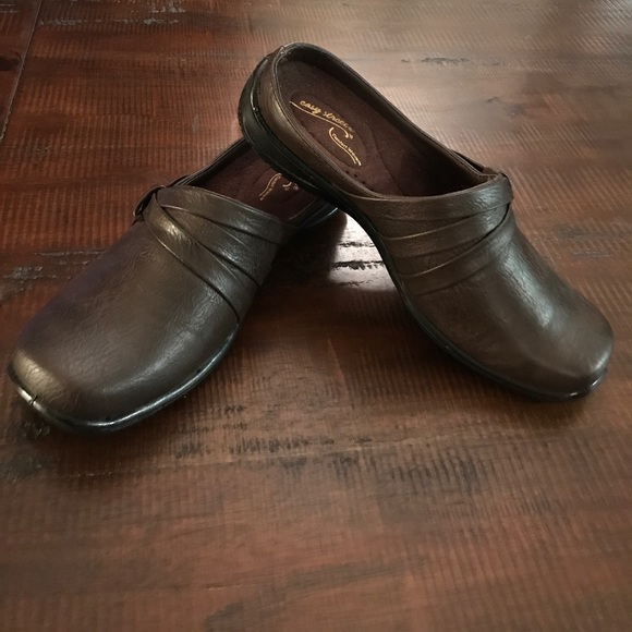 easy street Shoes - ‼️LAST DAY‼️ NWOT~ Easy Street Ease Mule