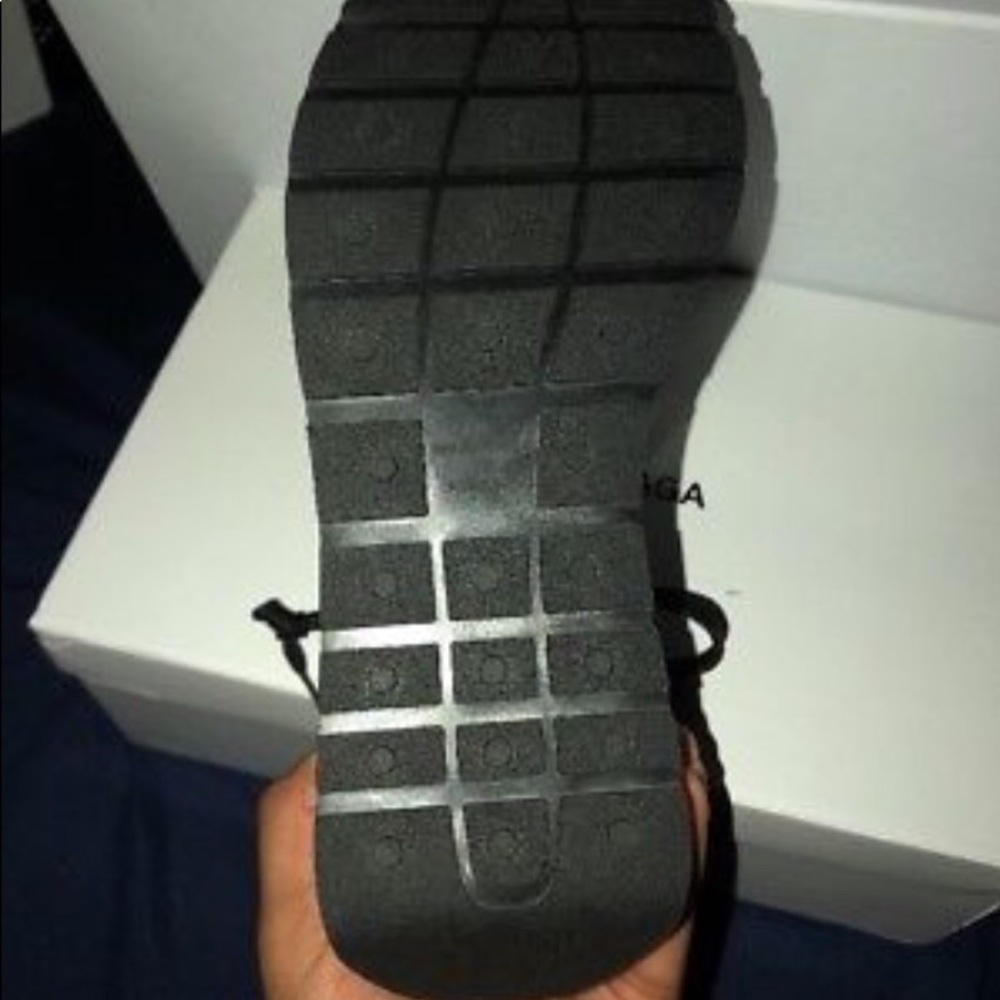 Runners - Picture 2 of 6