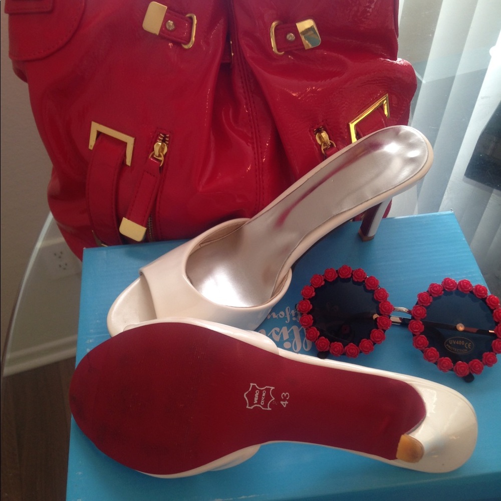 Red one day only sale🎉🎉🎉