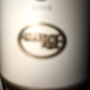 Meet your Posher, Devin