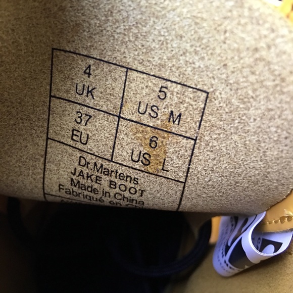 Dr. Martens X Adventure Time 8-Eye Boots - Picture 4 of 4