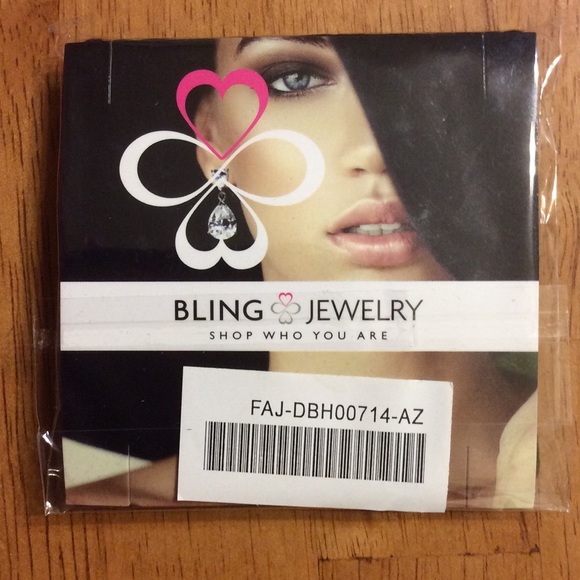 Merry Happy Tree bling jewelry pin - Picture 3 of 3