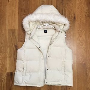 Women's Gap winter vest, size L, white